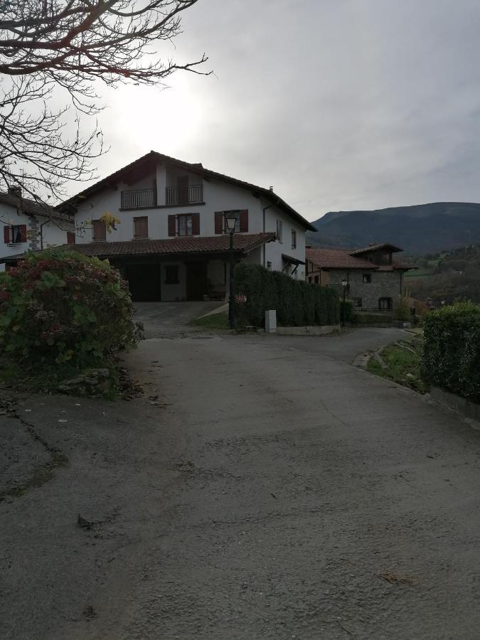 Casa Rural Soroa Landetxea Villa Arantza Esterno foto